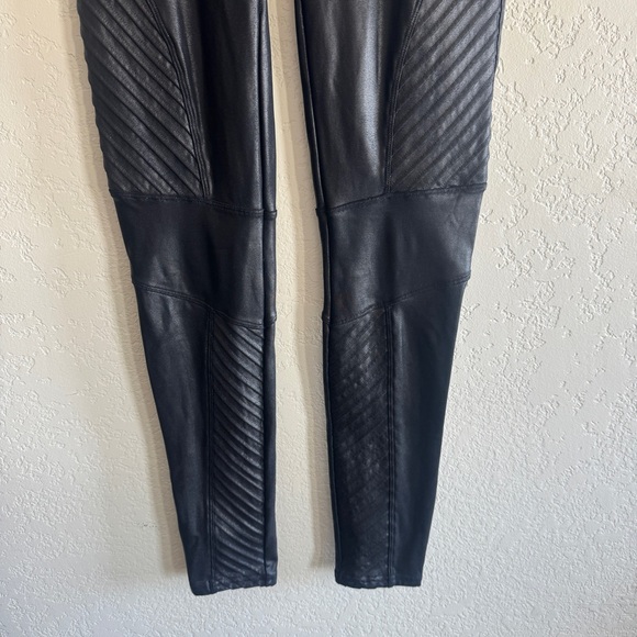SPANX Black Leggings with Moto Detail - Picture 5 of 7